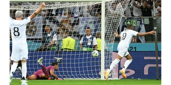 Real Madrid wint de eerste finale van het nieuwe seizoen